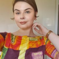 Mia Stothart